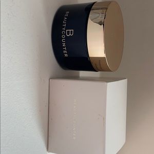 Beauty counter cleansing balm